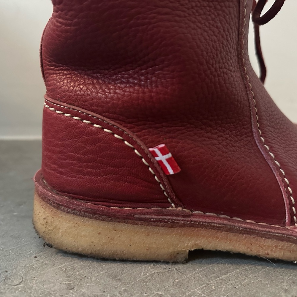 Duck Feet ÅRHUS Red Leather Fur Lined Women's Boots - Picture 5 of 6